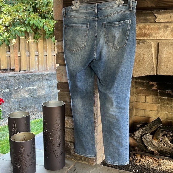 Nicole Miller, soho hi rise skinny cropped distressed jeans 12 - Picture 5 of 5